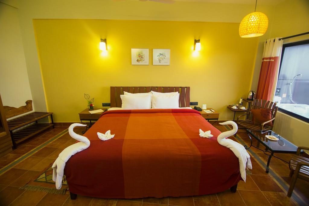 Forest Glade Resorts Chithirapuram Chambre photo